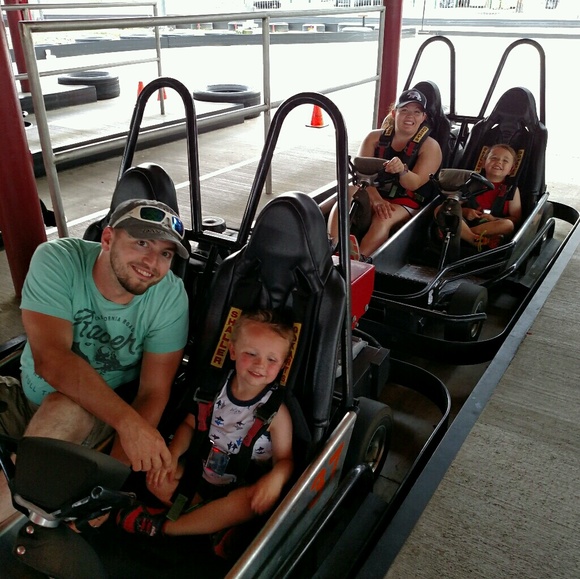 Meet your Posher, Brad - Picture 1 of 1